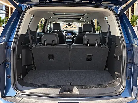 2019 GMC Acadia SLT FWD photo 16