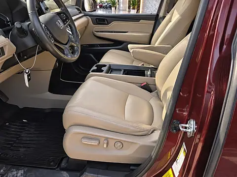 2019 Honda Odyssey EX-L w/Navi/RES, foto 9 de 16, van usada en venta en CARNOVA Dallas