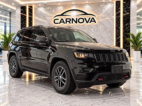 2017 Jeep Grand Cherokee Trailhawk 4x4 photo 1