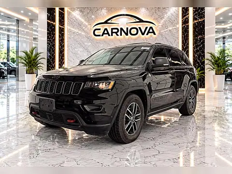 2017 Jeep Grand Cherokee Trailhawk 4x4 photo 3