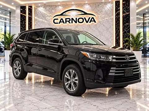 2019 Toyota Highlander LE I4 FWD (Natl) photo 1