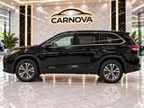 2019 Toyota Highlander LE I4 FWD, foto 6 de 16