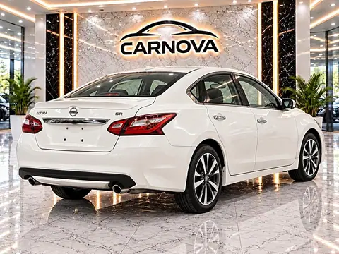 2018 Nissan Altima 2.5 SR Sedan photo 3
