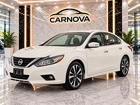 2018 Nissan Altima 2.5 SR Sedan, foto 7 de 16, auto usado en venta en CARNOVA Dallas