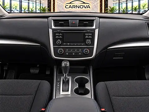 2018 Nissan Altima 2.5 SR Sedan, foto 16 de 16, auto usado en venta en CARNOVA Dallas