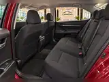 2020 Toyota Camry LE, foto 13 de 18