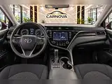 2020 Toyota Camry LE, foto 15 de 18